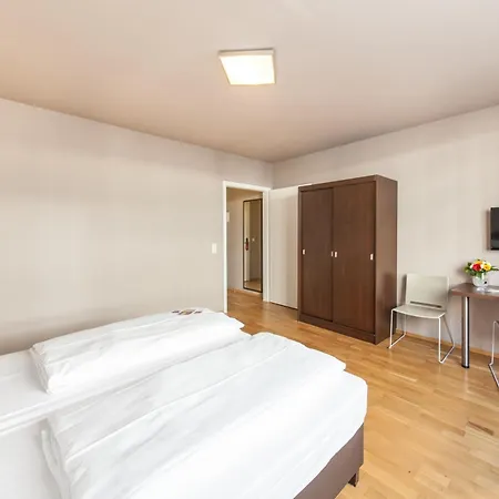 Munique Frankfurt Otel