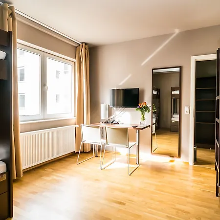 Hotel Munique Frankfurt 3*