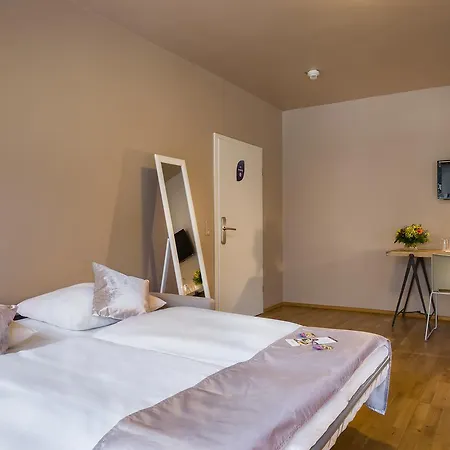 Munique Frankfurt 3* Francoforte sul Meno