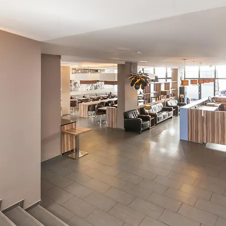 מלון Munique Frankfurt 3*