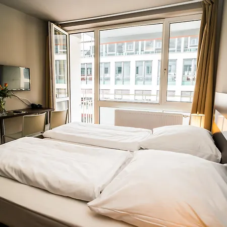 Hotel Munique Frankfurt 3*