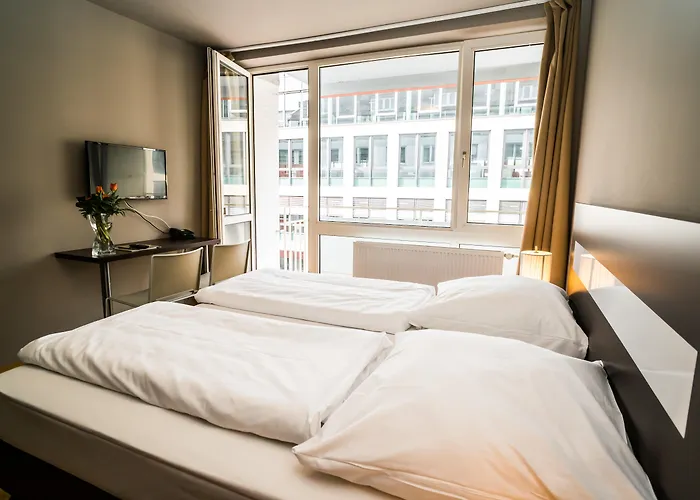 Hotel Munique Frankfurt 3*
